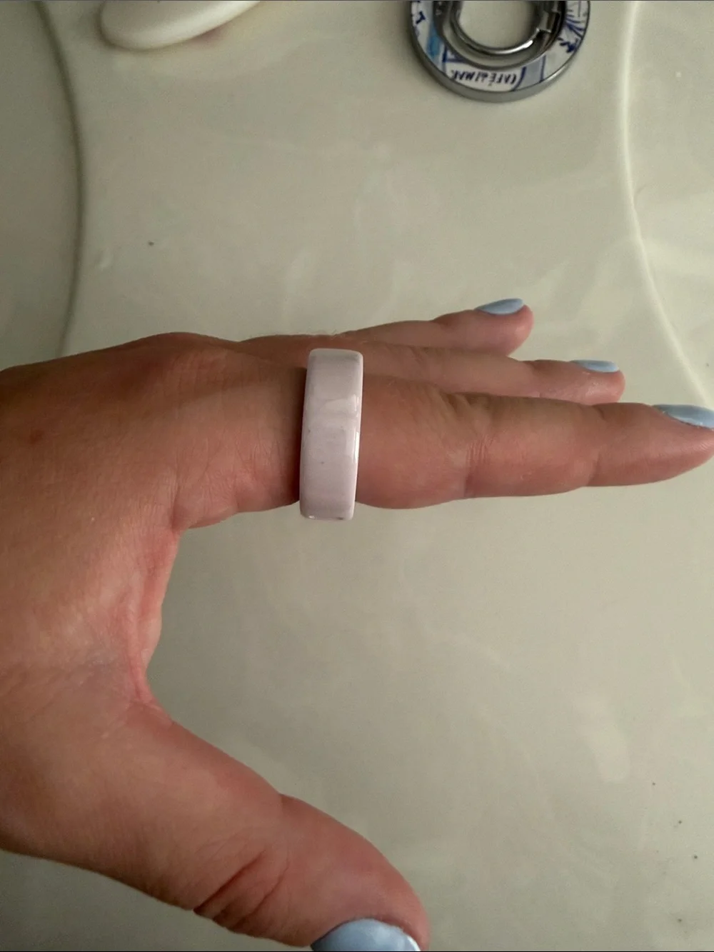 Oura Ring 4 - Ceramic in Petal Pink